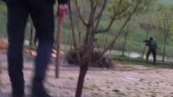 Diyarbakır'da kaçak yapıyı yıkan zabıtaya silahlı saldırı