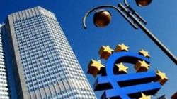 Euro dolar karşısında en düşük seviyede