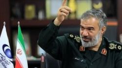 İran'dan ABD'ye Basra Körfezi'nden çekil uyarısı
