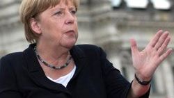 Merkel: Sığınmacı krizini uzun süre görmezden geldik