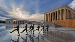 Anıtkabir 23 Nisan'da akşam 9'a kadar açık kalacak