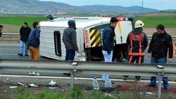 Ankara’da işçi servisi kaza yaptı: 10 yaralı