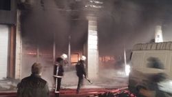 Ankara’da 5 katlı mağazada yangın