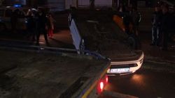 Ankara'da kaza yapan sürücü ilk önce telefonunu istedi İZLE