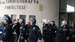 Üniversitedeki gerginlik