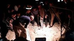 Antalya'da bahçe kazısında 2 kişi göçük altında kaldı