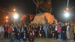Antalya'da Atatürk'e saygı ve sevgi nöbeti