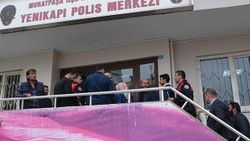 Antalya'da evet standı açanlara saldırı iddiası