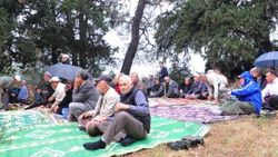 Yağmur duası yaparken yağmura yakalandılar