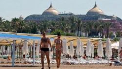 Antalya'da birkaç turist kaldı