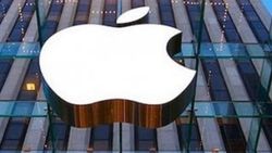 Apple Japonya’da iPhone fiyatlarını indirdi.
