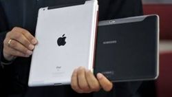 Apple ile Samsung yeni modellerle geliyor