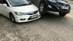 Araba arabanın üstüne çıktı