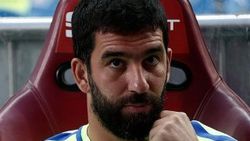 Arda Turan'dan kardeşine jest