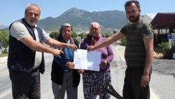 'Bizim arsamız' deyip yolu kapattılar