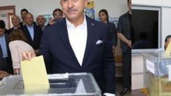 Çavuşoğlu'nun sandığından 'evet' çıktı