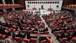 Anayasa değişikliğinde 4. madde kabul edildi