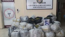 Diyarbakır'da 342 kilogram esrar ele geçirildi