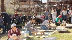 Antalya'da yabancı gelinlerden gözleme yarışması