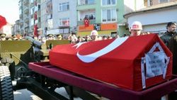 Fırat Kalkanı şehidi son yolcuğuna uğurlandı