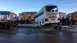 Konya'da öğrenci servisi devrildi: 3 ölü, 40 yaralı