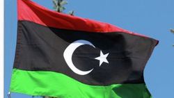 Libya'da kaçak petrol taşıyan tanker durduruldu