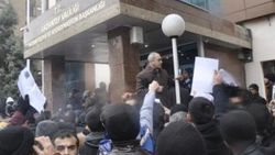 Suriyelilerin geçici ikamet izdihamı