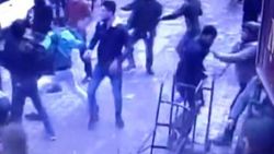 Konya'da Suriyeliler arasında sopalı kavga