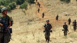 Terör kampından kaçan 2 terörist teslim oldu