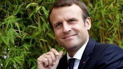 Macron internet devlerinin vergilendirilmesinde kararlı