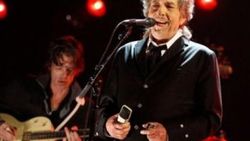 Bob Dylan Nobel ödülünü kabul etti