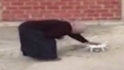 İlk kez drone gören yaşlı kadın