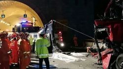 Çin'de feci kaza: 36 ölü, 13 yaralı