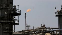 Petrol fiyatlarında son 3 yılın en büyük düşüşü