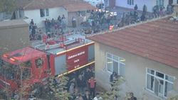 Eşiyle tartıştı evini ateşe verdi