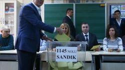 Orgeneral Akar oyunu kullandı