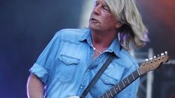 Rick Parfitt hayatını kaybetti