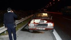 Otoyolda yayaya çarpan sürücü 500 metre ileride durdu