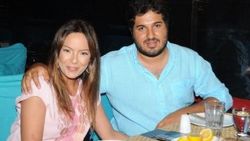 Ebru Gündeş Amerika'ya uçuyor