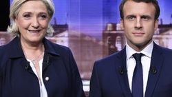 Fransa'da ibre Macron'u gösteriyor