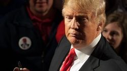 Trump 1400 kişinin işten çıkarılmasını önledi