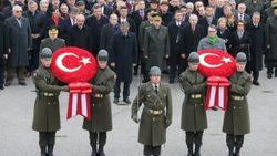 İsmet İnönü mezarı başında anıldı