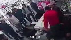 Üsküdar'da iş yeri sahibini darp ettiler