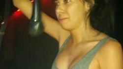 Asena Erkin şov