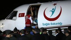 Ağrı'da yaralanan 4 asker Ankara'ya getirildi