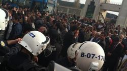 Ataşehir'de AK Partili kadınlara çirkin saldırı