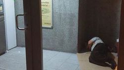 Zonguldak'ta sıcaktan bunalan vatandaş ATM'de sabahladı
