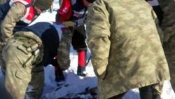 Ava giden avcı donarak hayatını kaybetti