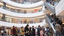 AVM’ler beklentinin üzerinde büyüdü