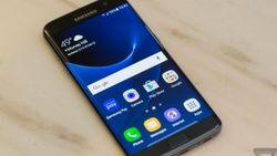 Samsung Android 7 güncellemesini durdurdu